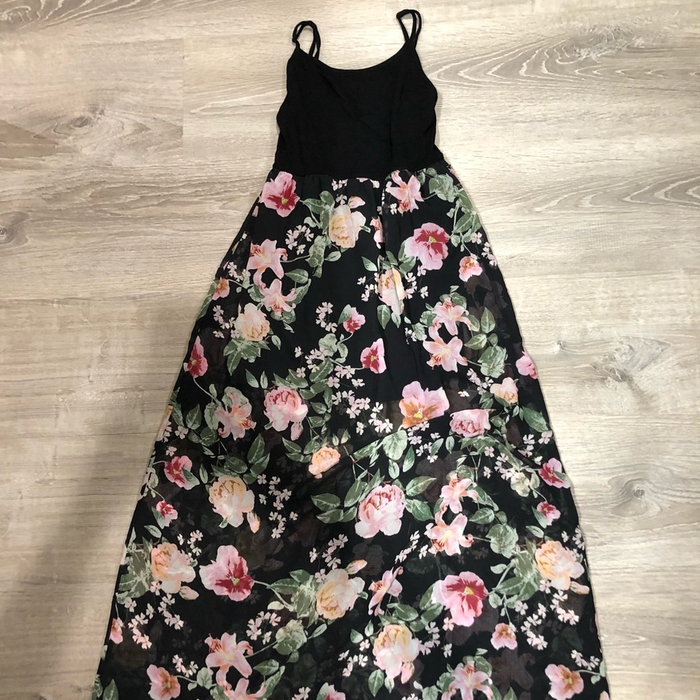 Forever 21 Maxi dress. Partial slip underneath.